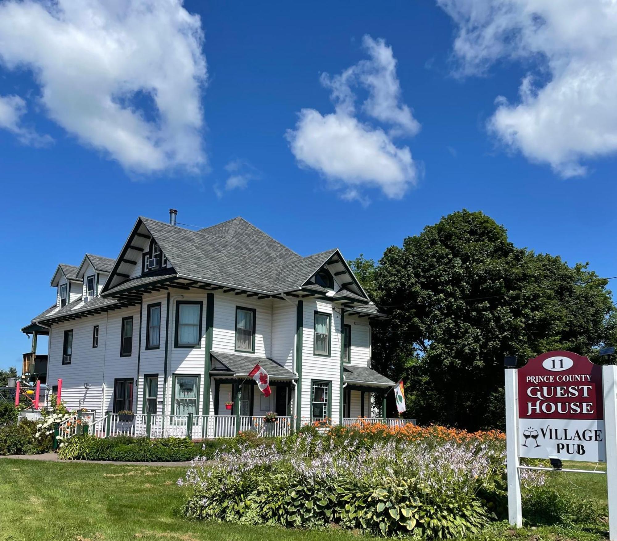 Prince County Guest House Miscouche Exterior photo